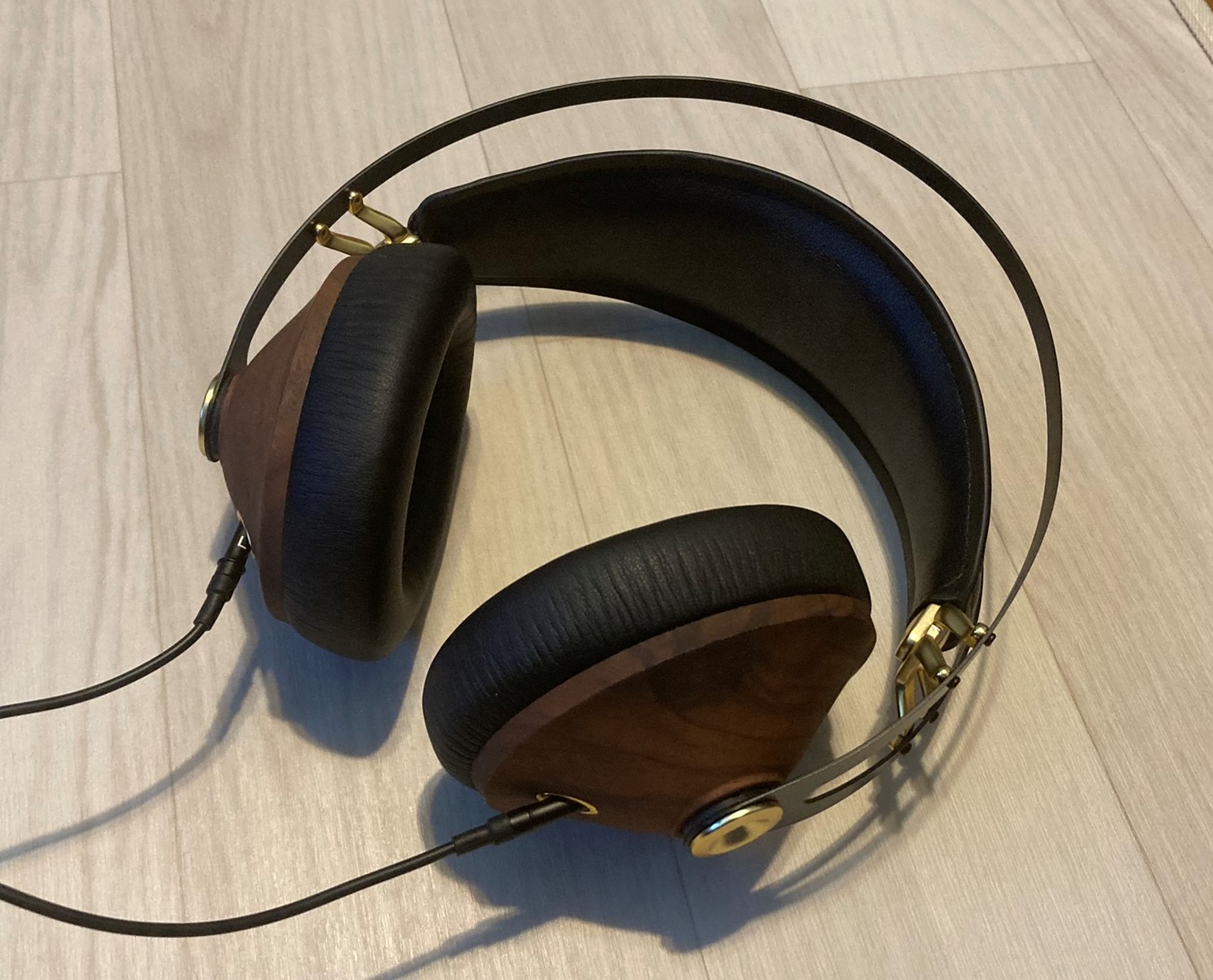 オーディオ機器 ヘッドフォン Meze Audio 99Classics ヘッドホン(MEZ-99C-WS) ヘッドフォン 